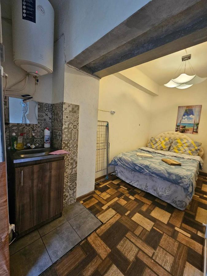 Cozy Studio In Yerevan'S Center Экстерьер фото